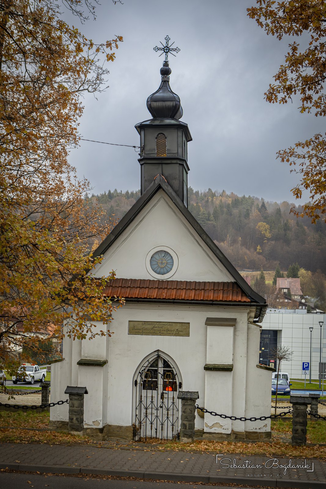 Kaplica Filasowa z 1845 roku, pod wezwaniem św. Jana Kantego.